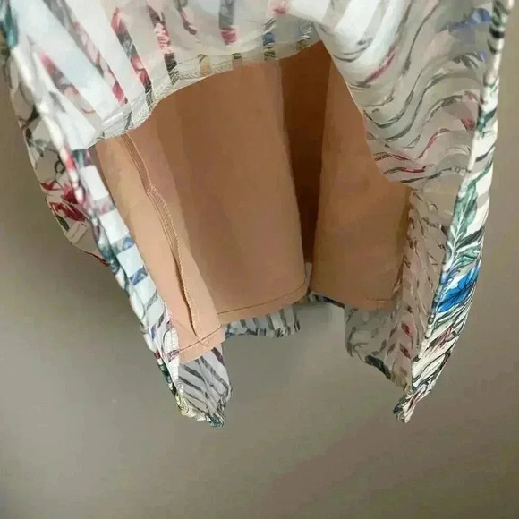 Foxiedox Meadow Floral Stripe Mini Dress - Picture 9 of 15